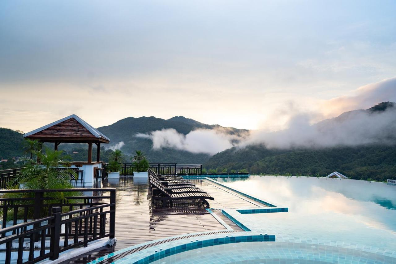 Le Grand Pakbeng Hotel Ngoại thất bức ảnh