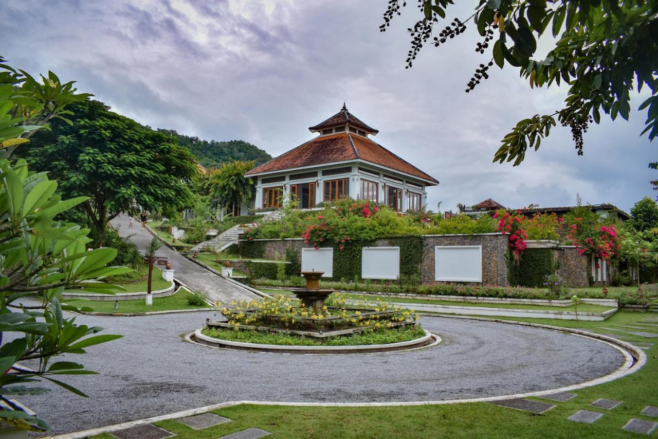 Le Grand Pakbeng Hotel Ngoại thất bức ảnh